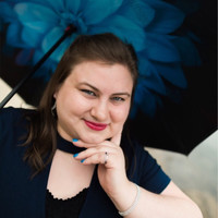 Amber Newcomb Email & Phone Number