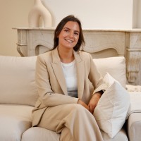 Eva Vendrig Email & Phone Number