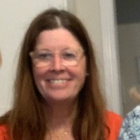 Lisa Arnold Email