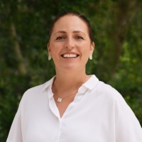 Aura Holdings Employee Rebecca Holland's profile photo