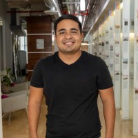 Edson Sáenz Email