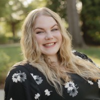 Gabbie E. Email & Phone Number