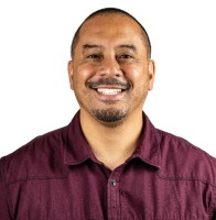 Oscar dela Cruz Email