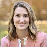 Julie van de Kamp Email & Phone Number