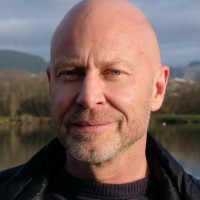 Angus Thomson Email & Phone Number