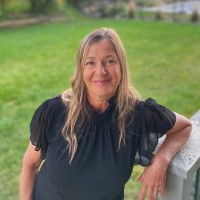 Shannon Bischoff Email & Phone Number