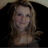 Emma Thomas Email