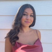 huh. Employee Maia Botek's profile photo