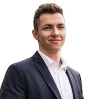 Niklas Roth Email