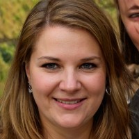 Sales Invite Employee Pamela Smith's profile photo