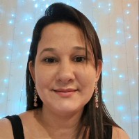 Aline Bueno Email & Phone Number