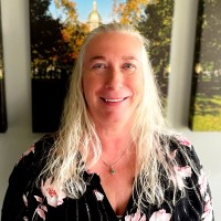 SilverLake Wealth Management Employee Michelle Holden's profile photo
