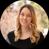 Lisa Hodnebrug Email
