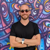 WhoCards Employee Avi Charlop's profile photo