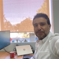 Hugo Cabrera Vásquez Email