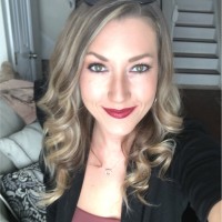 Charles Schwab Employee Amanda Gavin's profile photo