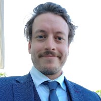 Vegard Knutsen Email