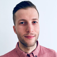 Julián Péter Email