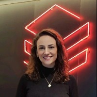 Beatriz Bezerra Email & Phone Number