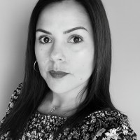 Johana Trochez Email