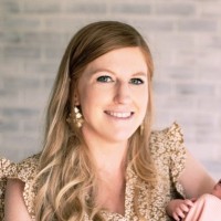 Kaylee Hutchinson Email & Phone Number