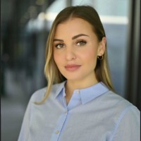 Houlihan Lokey Employee Charlotte Evers's profile photo