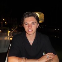 Trending Now Employee Charlie Ward's profile photo