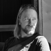 Marek Suchowski Email