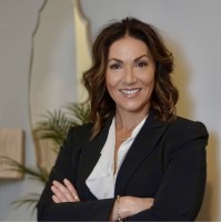 Elizabeth Wolfe Email