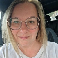 Cindy van Parijs Email