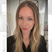 R Investments Group Employee Rosanna Andersson's profile photo