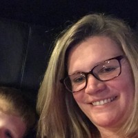 TL Cannon Applebee's Employee Julie Iler's profile photo