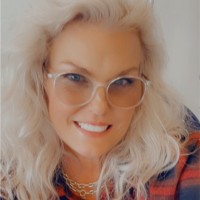 Anchor Realty Florida Employee Penelope Hall's profile photo