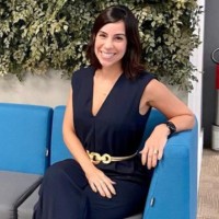 Karina Almeida Email