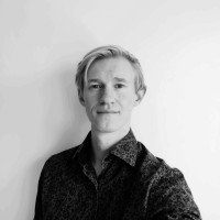 Andreas Hellström Email