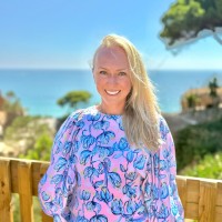 Anna Lang Email & Phone Number