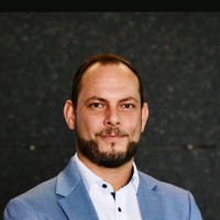 Patrick Benz Email