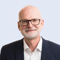 Thomas Büscher Email