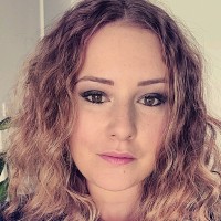 L'Institut Employee Justine Delamarre's profile photo