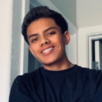Santiago Paredes Email