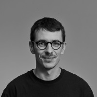 Jakub Straka Email