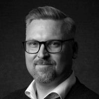 Peter Lindqvist Email