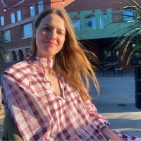 Alexandra Howker Email