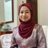 Nur Rosman Email