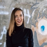Julia Ranic Email