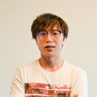 De Wang Email & Phone Number