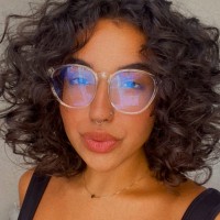 Thatiana Andrade Email