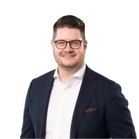 Benedikt Schramm Email