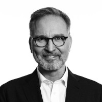 Andreas Serafin Email