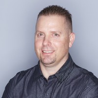 Vista Paint Corporation Employee Tom Brady's profile photo